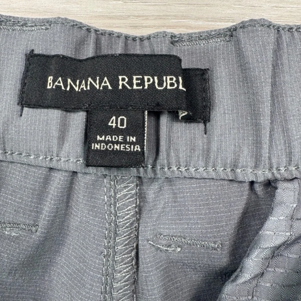 Banana Republic Men's 40 Grey Comfort Flat Front Shorts Tech Stretch‎ Golf 9.5